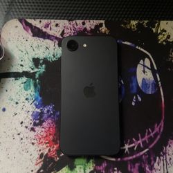 iPhone 16e 🔒 Yo Owner 