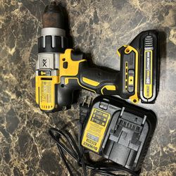 Dewalt  20 V Hammer Drill 