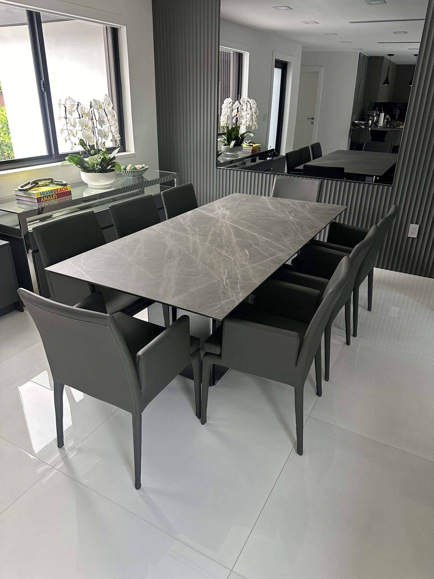 Modern Dining Table - Modani