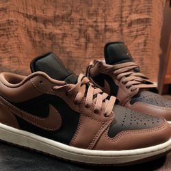 Air Jordan 1s Low - Archaeo Brown 