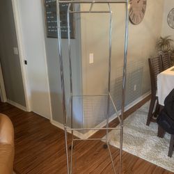 Nice And Sturdy Clothes Holder 