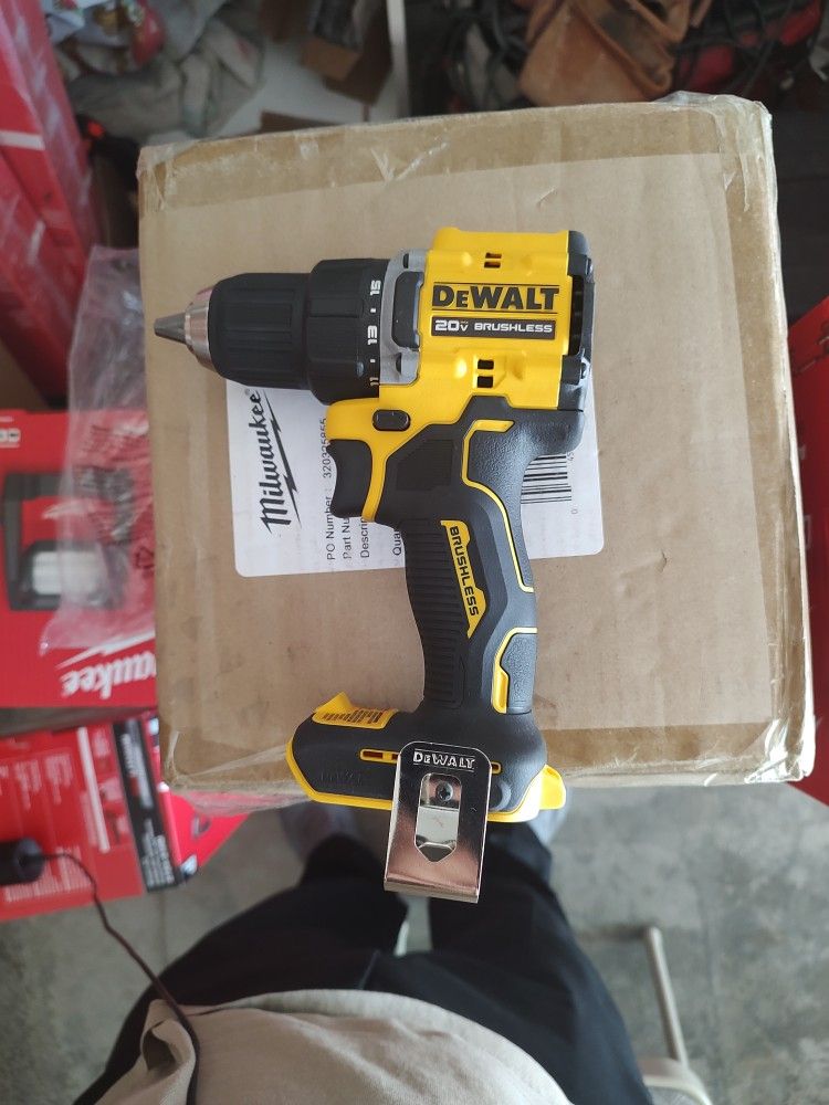 DeWalt 20v Max 1/2" Drill Driver (Dcf794)