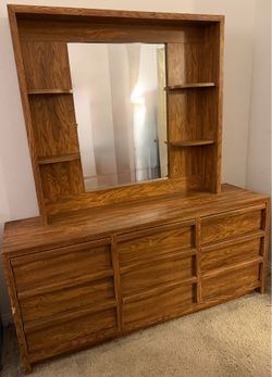 Dresser With Mirror