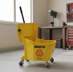 Brute Yellow Commercial Mop Wringer Bucket with Wheels! Works great!