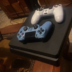 Ps4 With Two Controllers With Game installed