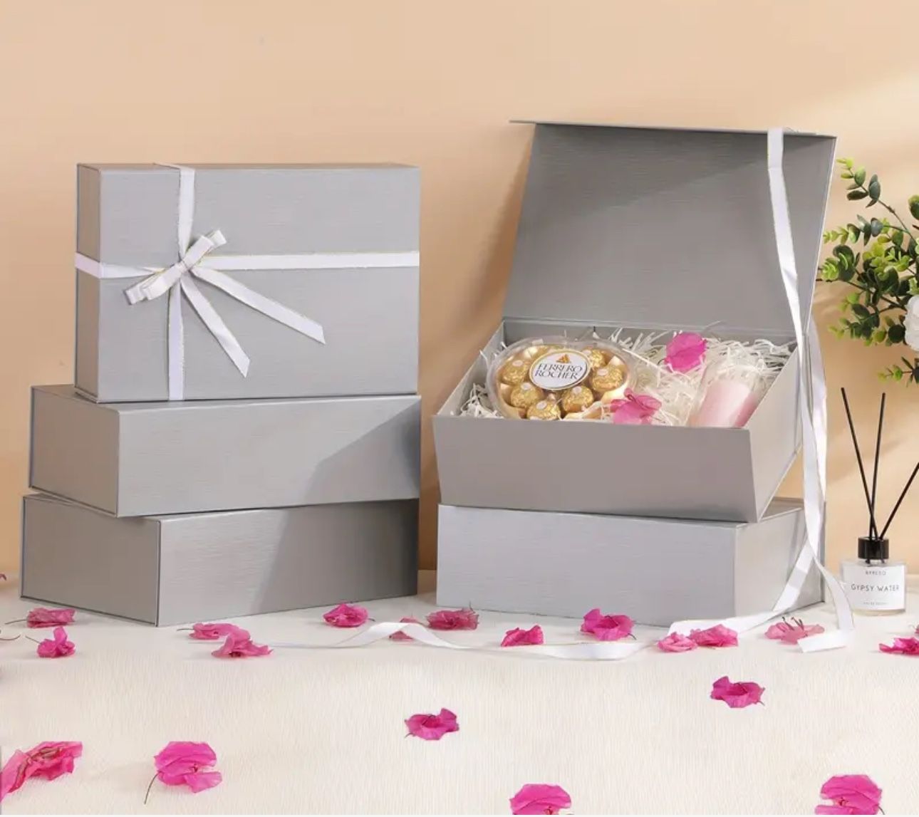 Silver Gift Box W/ Magnetic Closure