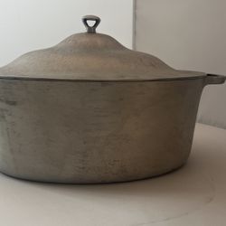 Banner Heavy Cast Aluminum Dutch Oven - Large