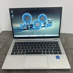 Hp i7 Laptop - 11th gen - 32 GB Ram - 512 GB SSD - Touch screen - under HP warranty !