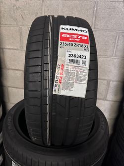 235/40R18 Kumho Ecsta Sport
