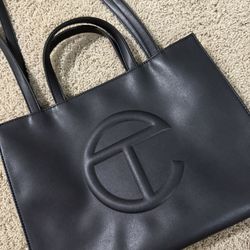 TELFAR BAG MEDIUM 