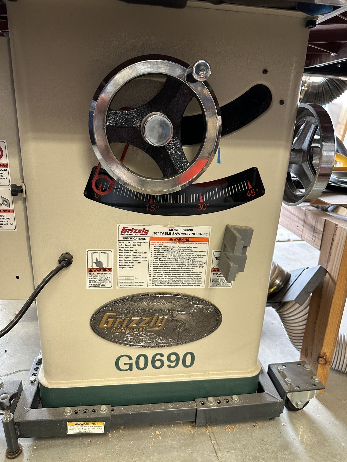 Grizzly G0690 10” Table Saw - 3HP 220V