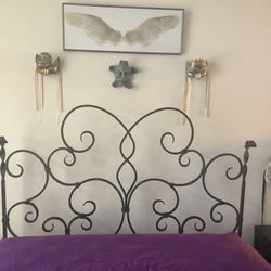 Wrought Iron Queen Bed And Frame 