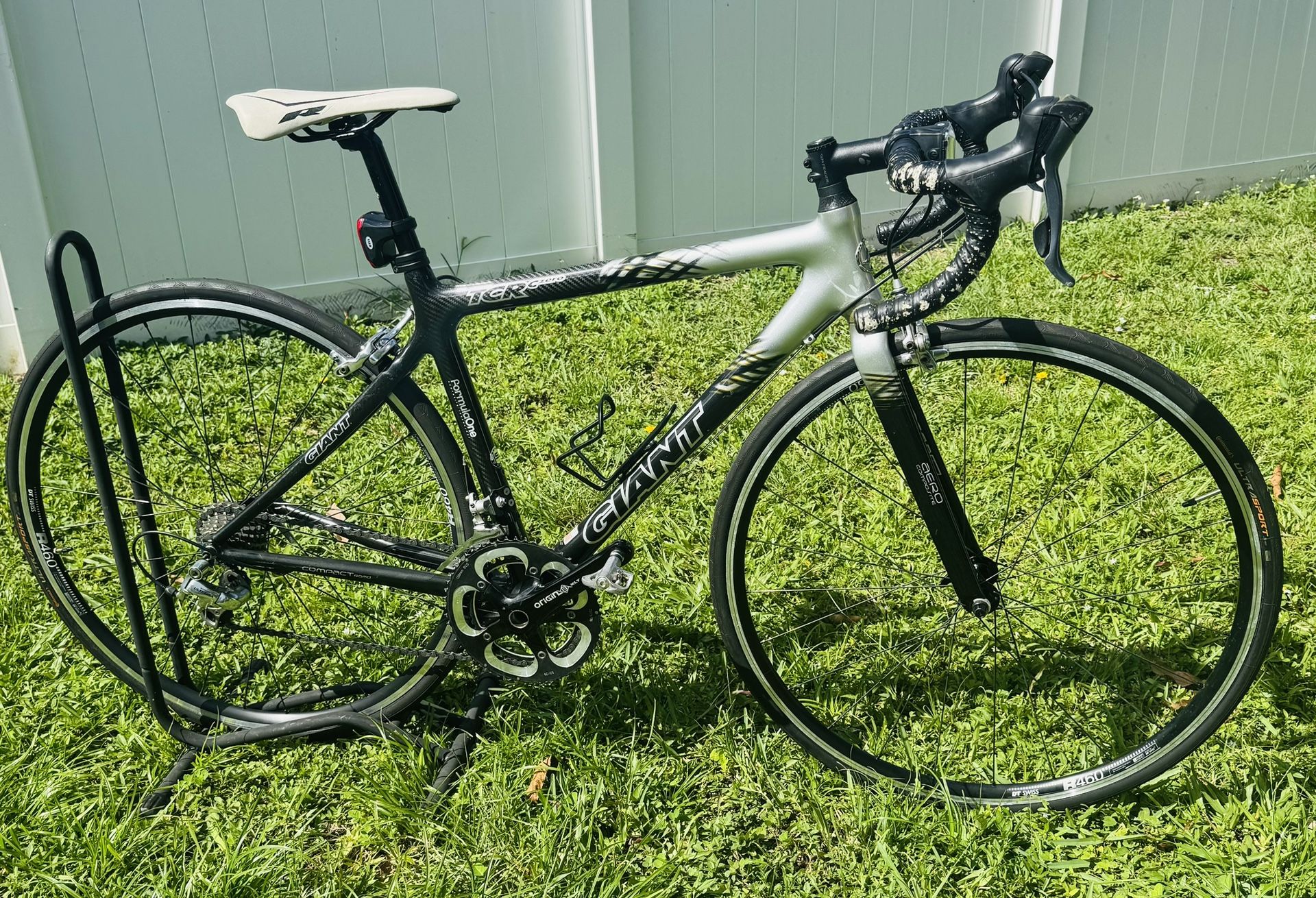 Giant TCR C Zero  Formula One Carbon Road Bike