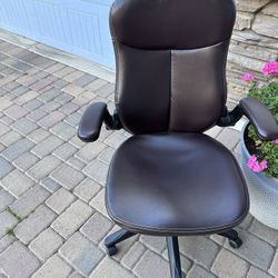 Managers Mid-back Office Chair.