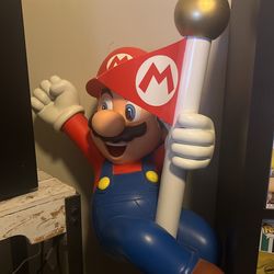 HUGE MARIO