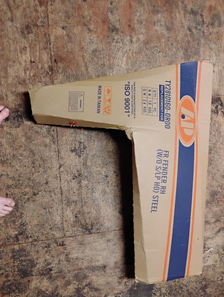 2009 Toyota Corolla RH Fender 