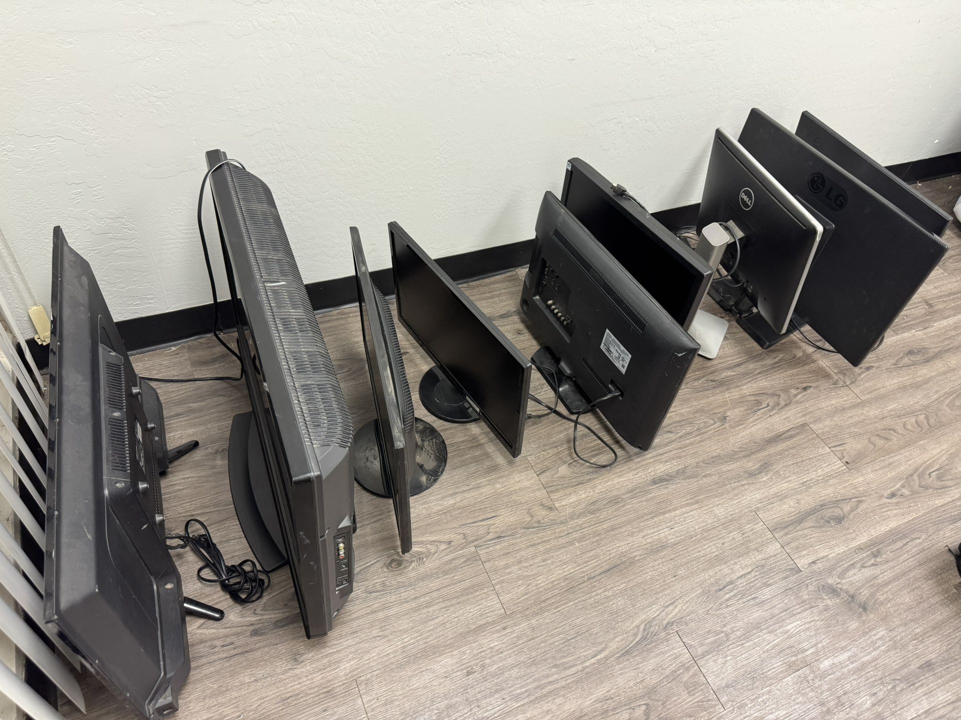 Tvs And Computer Monitors