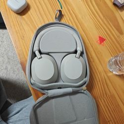 Sony WH-1000XM5 Premium Noise Canceling Headphones, Auto NC Optimizer, 30-Hour Battery, Silver