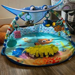 Finding Nemo Baby Activity Mat