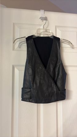 Genuine leather, best size medium