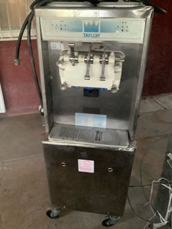 Taylor 794-27 soft serve ice cream machine