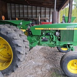 1977 JOHN DEER 2640 