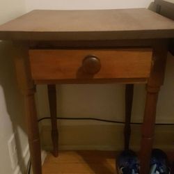 1 end table good condition