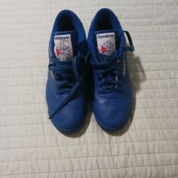 Blue Reebok   Classic Shoes Size 9 1/2