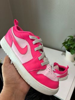 Nike Girls Tennis size 2Y