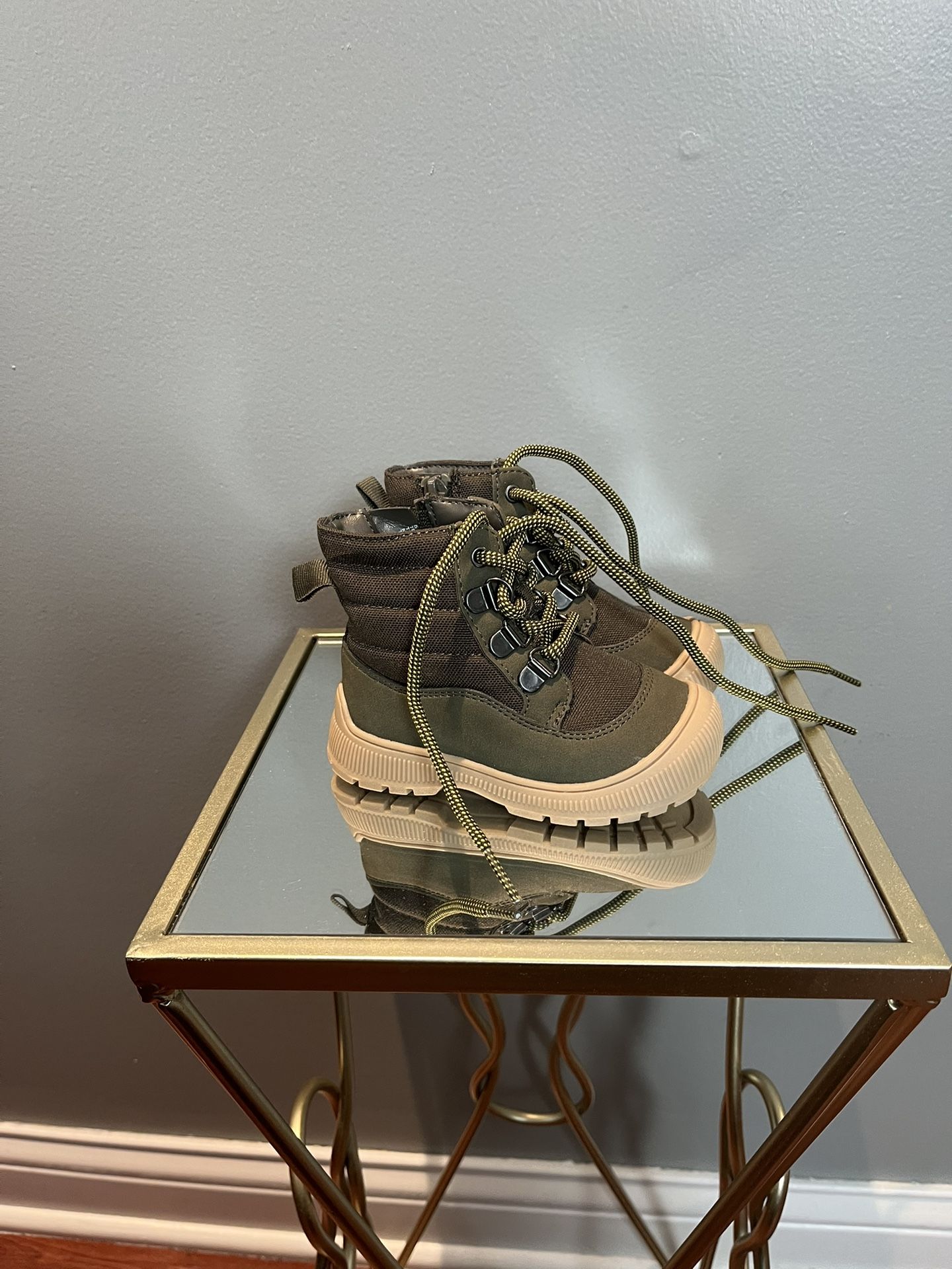 Toddler Olive Green Hiking Boots Size 5