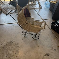Antique Baby Carriage 