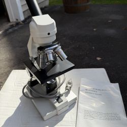 Microscope 