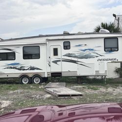 Jayco Designer Fixer Upper 38' RV, 2008 $4500 quick sale