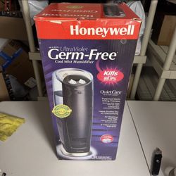 Honeywell QuietCare HCM-300T UV Tower Humidifier