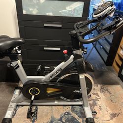 stationary bike / exercise bike