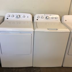 Ge Top Load Washer With Agitator And Gas Dryer Set In White 