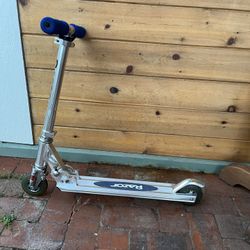 Vintage Razer Razor Scooter. In Excellent Condition. Original Owner From The 90’s. 