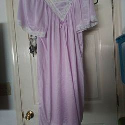 Ladies nice pj Sleepwear...size L