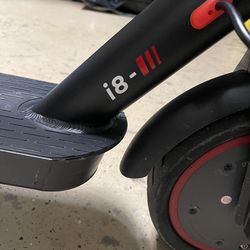 Iscooter i8