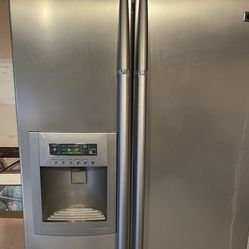LG Side by Side Refrigerator
