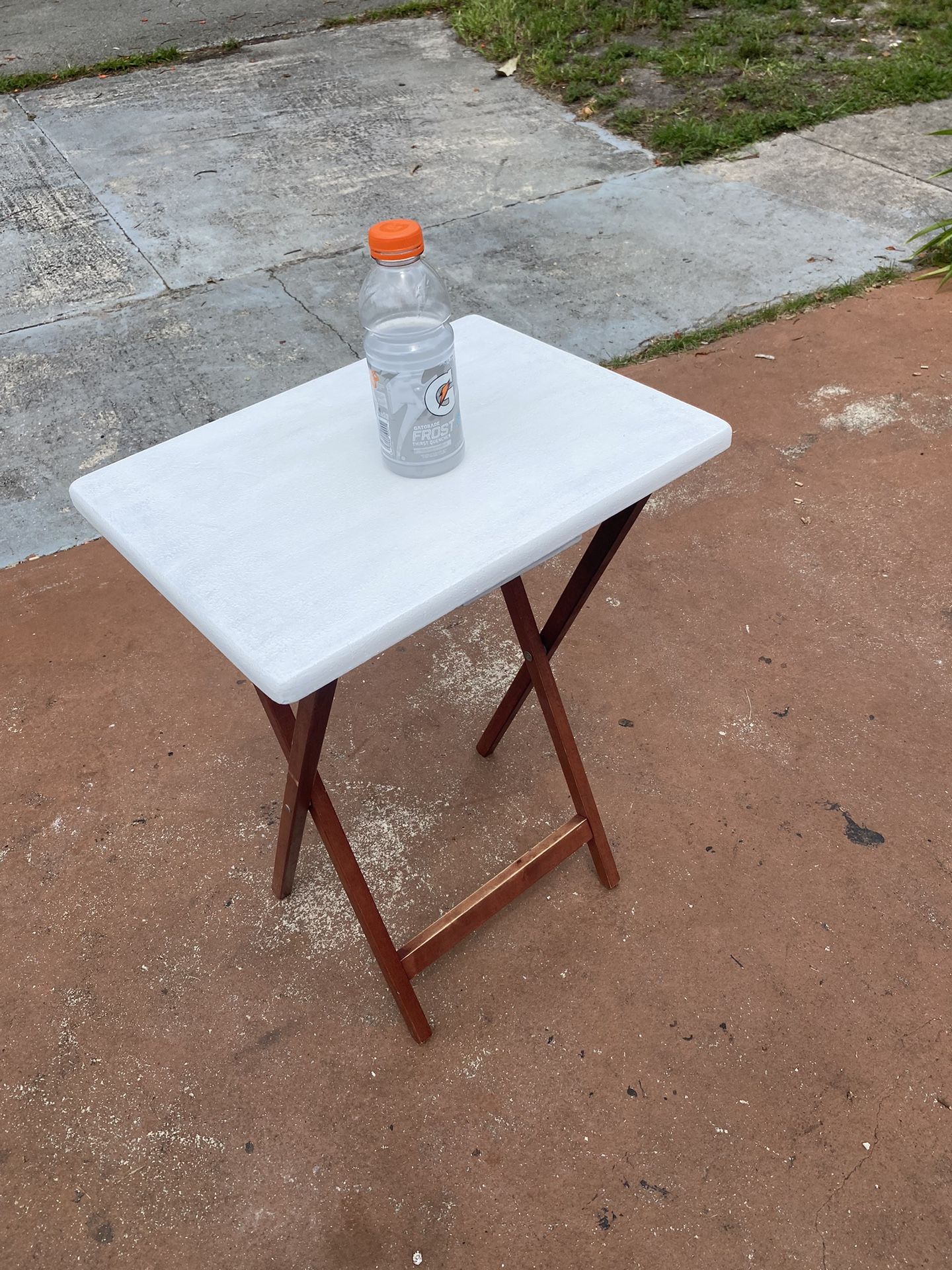Foldable Side / End Table