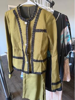 Pants suit
