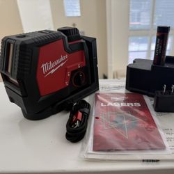 Green 100 ft. Cross Line and Plumb Points Rechargeable Laser Level with REDLITHIUM Lithium-Ion USB Battery and Charger