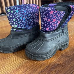 Girls size c6 Skadoo ☔️ Boots Waterproof Good Clean Condition.
