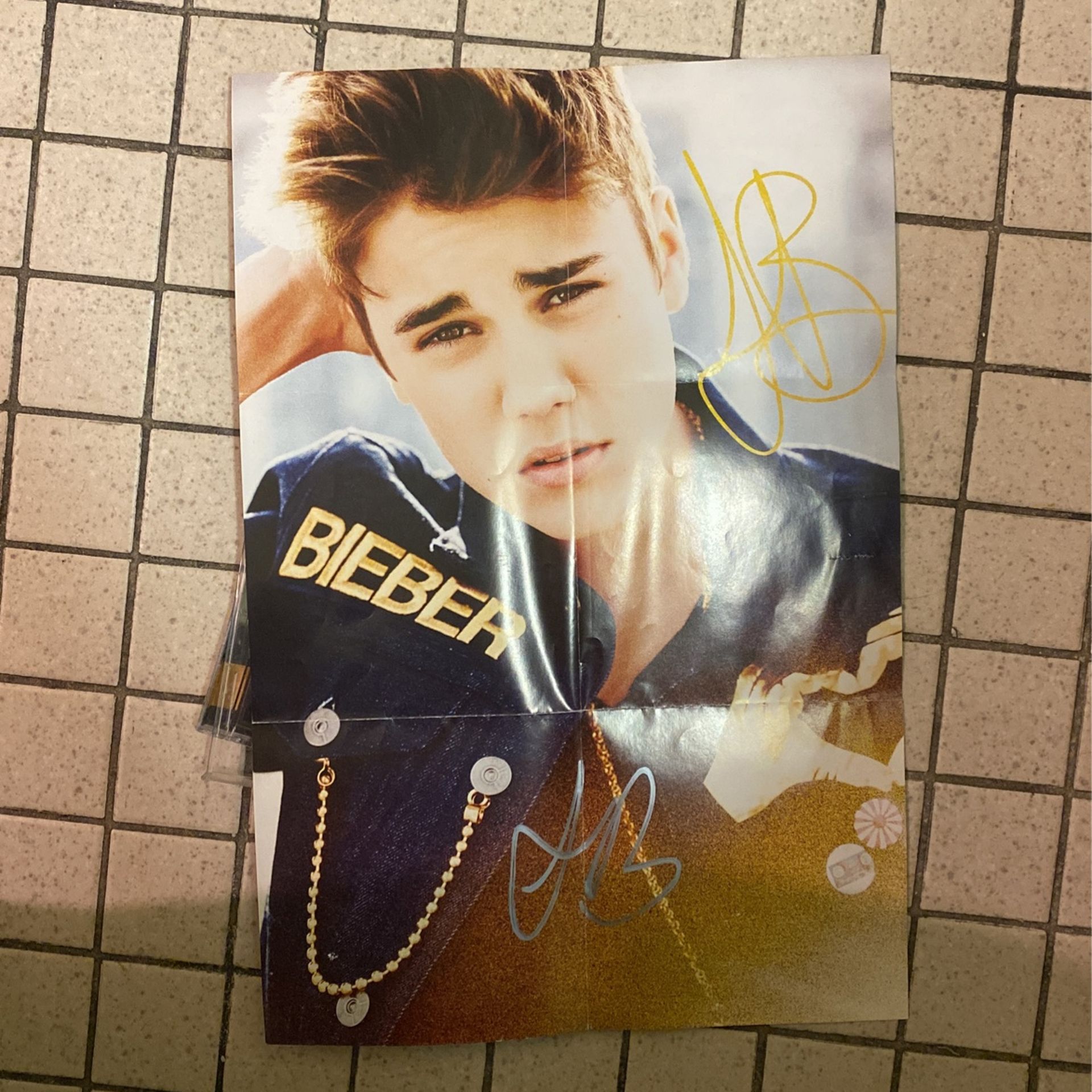 Justin Bieber Autograph