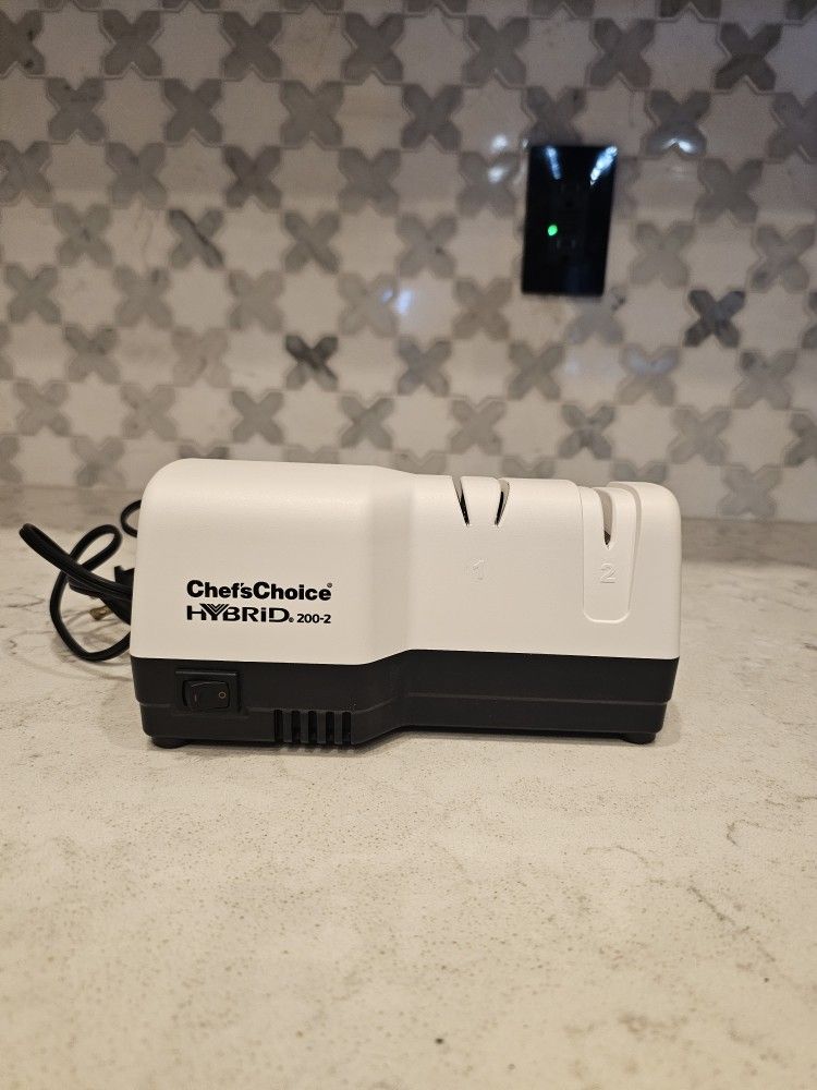 Chef's Choice Electric Knife Sharpener Hybrid 200-2