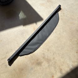 Retractable Cargo Cover - 2015 RAV4