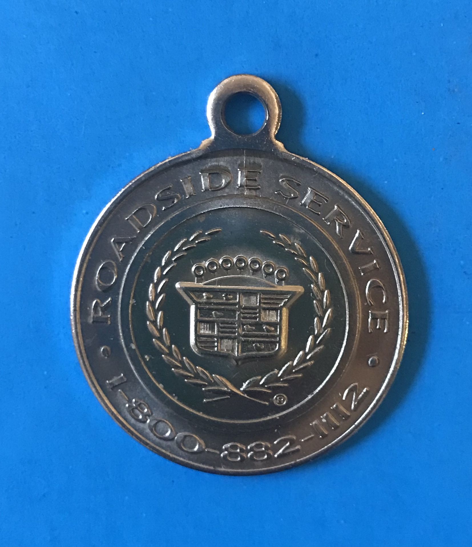 Cadillac Vintage ROADSIDE SERVICE Keychain Token SILVER TONE Very Good Cond.