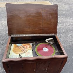 Vintage Victrola