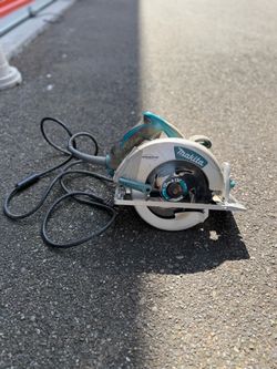 MAKITA CIRCULAR SAW CORDED